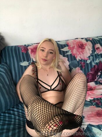 Full leaked Blondiebru vipblondiebru private onlyfans photo