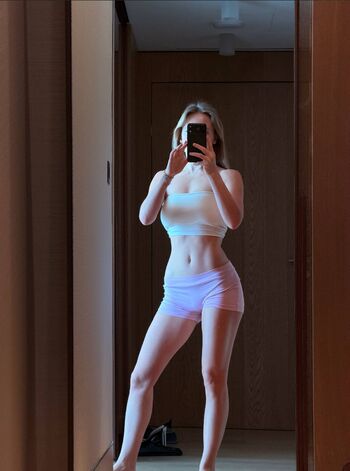 Blondinka Drive Angelina