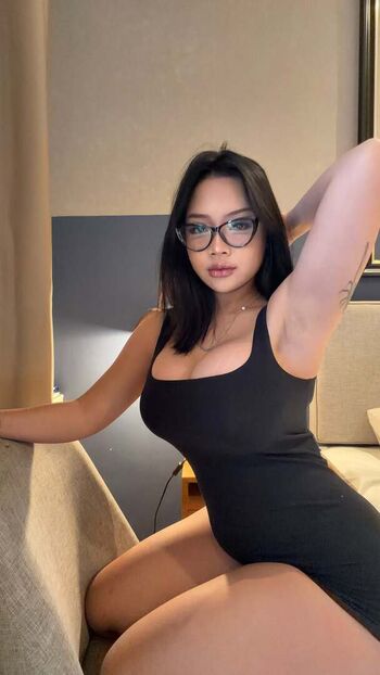 Full leaked Bluntviews private onlyfans photo