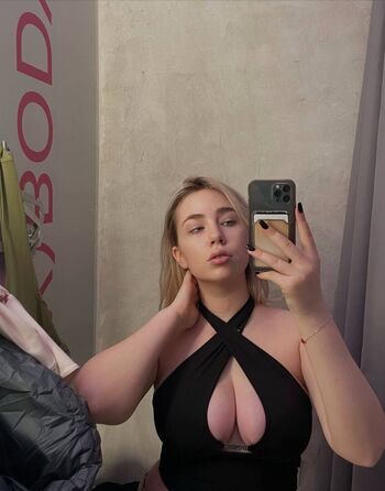 Bobbie Moore