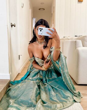 Full leaked Bollywoodtrapqueen page private onlyfans photo