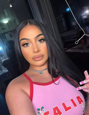 Bolted On Bootys Huge Fake Ass's Thread Who Are Your Favourite Models