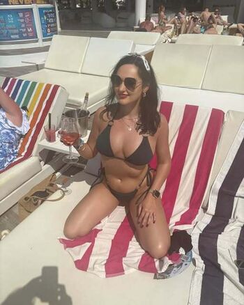 Full leaked Bonniebellotti private onlyfans photo