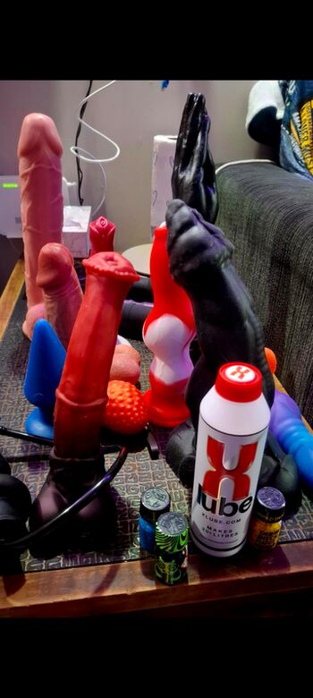 Full leaked Boytoybuttslut private onlyfans photo
