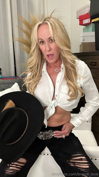 Full leaked Brandi love  page private onlyfans photo