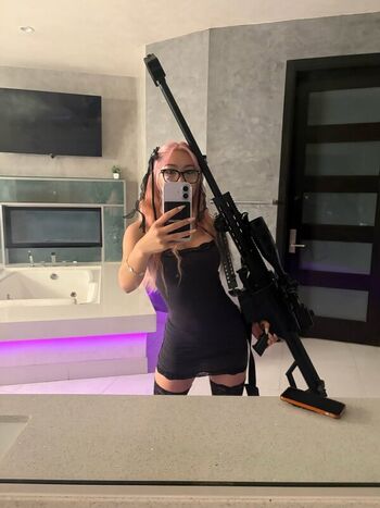 Full leaked Bratkylani private onlyfans photo