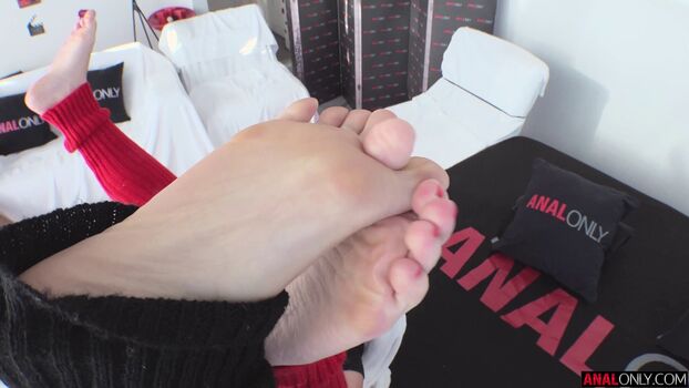 Full leaked Bratty maddie x page private onlyfans photo