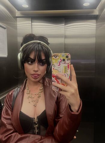 Full leaked Brattyelectrax private onlyfans photo