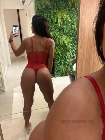 Brazilian Hotwife