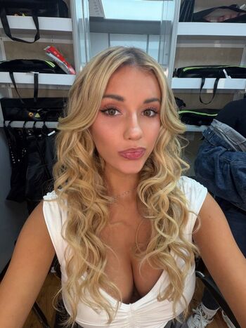 Full leaked Breckie hill private onlyfans photo
