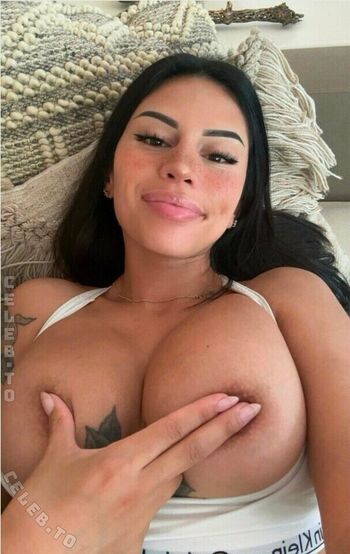 Full leaked Breezyfoxx private onlyfans photo