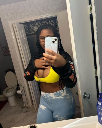 Full leaked Brezilla san private onlyfans photo