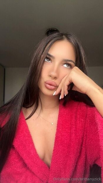 Full leaked Brittanyzick private onlyfans photo