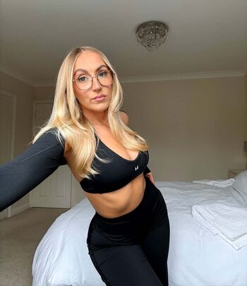 Full leaked Brogan small private onlyfans photo