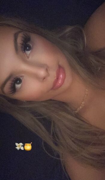 Full leaked Bronitiamonica private onlyfans photo