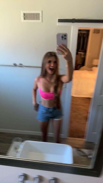 Full leaked Brooke monk page private onlyfans photo