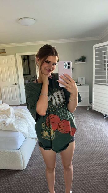 Full leaked Brooke monk private onlyfans photo