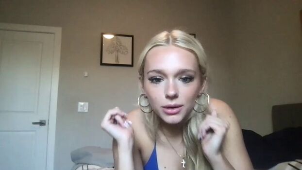 Full leaked Brookehayes private onlyfans photo