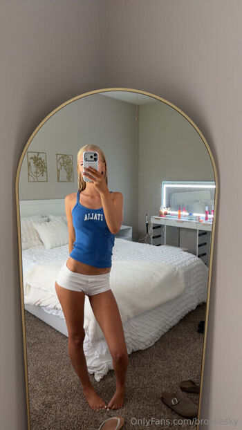 Full leaked Brookesky  page private onlyfans photo