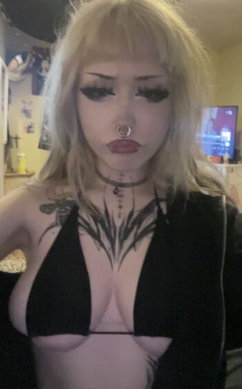 Full leaked Bruisedvioletx private onlyfans photo