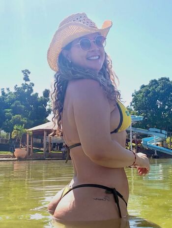 Full leaked Bruna rosa private onlyfans photo