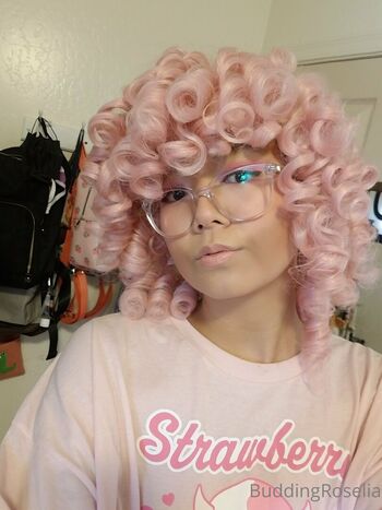 Full leaked Buddingroselia private onlyfans photo