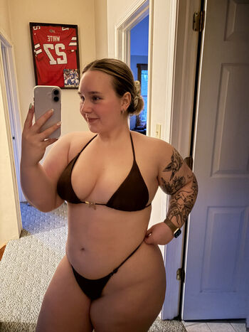 Full leaked Buffgranola private onlyfans photo