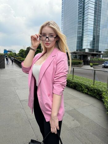 Bulebarbie_official