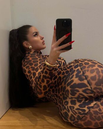 Full leaked Bulking queen private onlyfans photo