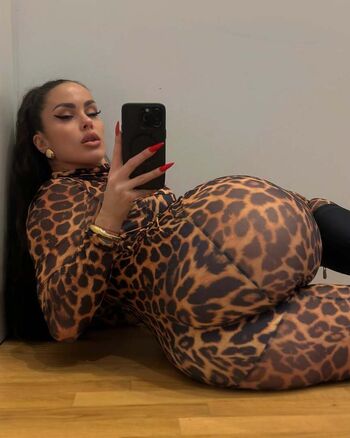 Full leaked Bulking queen private onlyfans photo