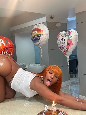 Full leaked Burlz private onlyfans photo