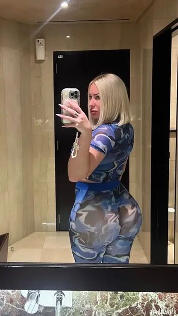 Full leaked Bustyblondeharlow private onlyfans photo