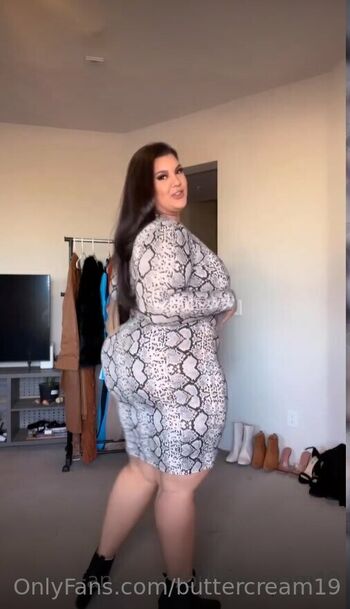 Full leaked Buttercream private onlyfans photo