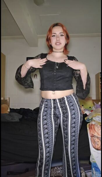 Full leaked Butterflynebula private onlyfans photo