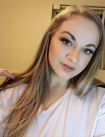 Full leaked Cadelyn takace private onlyfans photo