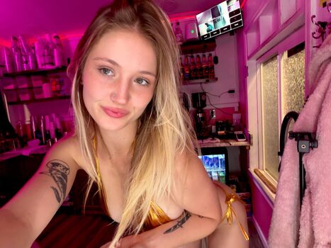 Caffeine_Crushh