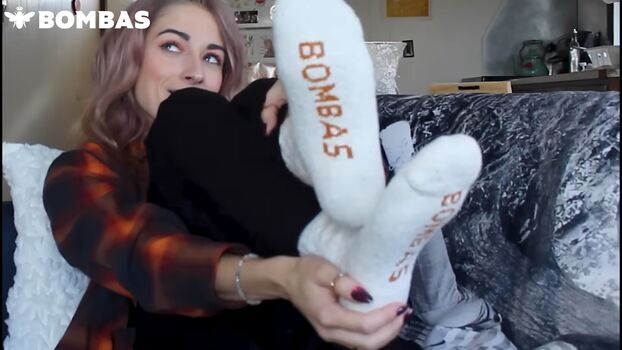 Caitlin Marie Reacts