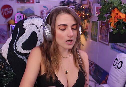 Caitlin Marie Reacts