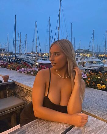 Full leaked Caitlin perriam private onlyfans photo