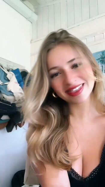 Full leaked Caiu na net amadoras  page private onlyfans photo