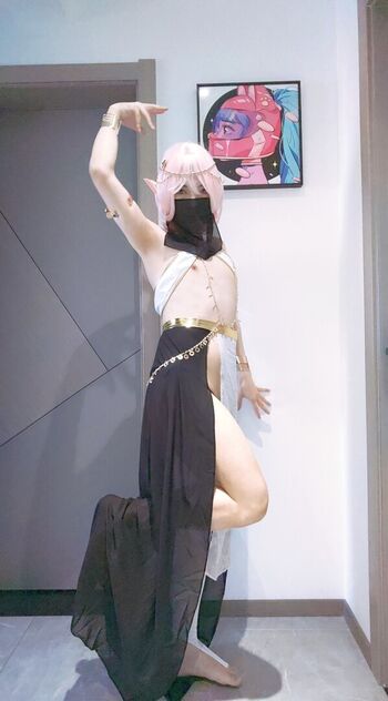 Full leaked Calir cc page private onlyfans photo