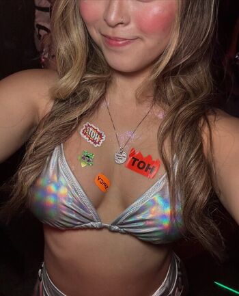 Full leaked Call me eilleen private onlyfans photo