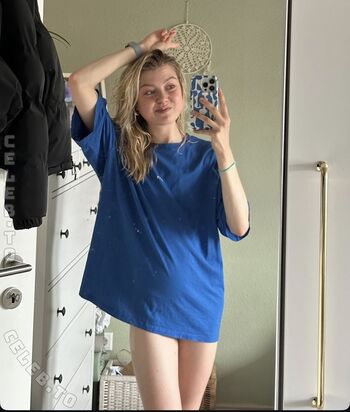 Full leaked Callmetiziaa private onlyfans photo