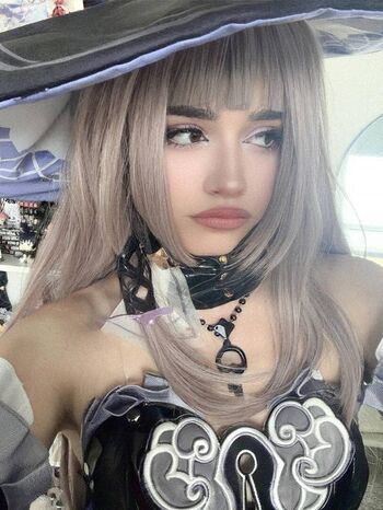 Full leaked Miaonni/ private onlyfans photo