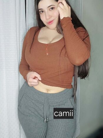 Camiayelen2426