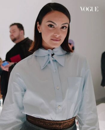 Camila Mendes