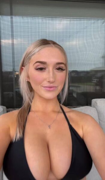Full leaked Candaceleighhh private onlyfans photo