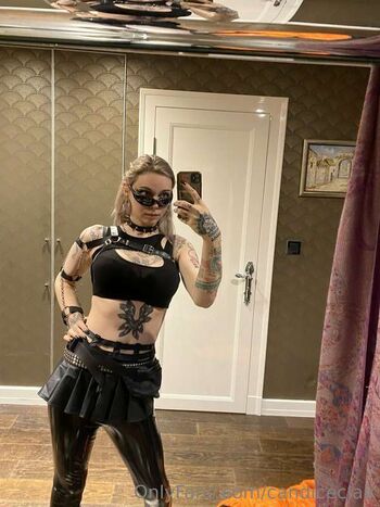 Full leaked Candice clair private onlyfans photo