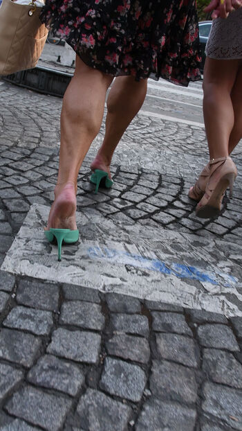 Full leaked Candid feet private onlyfans photo