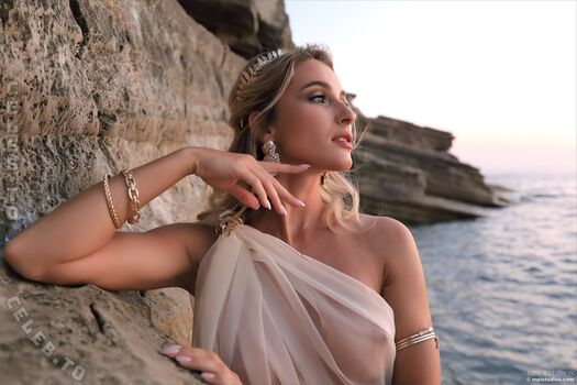 Full leaked Cara mell page private onlyfans photo